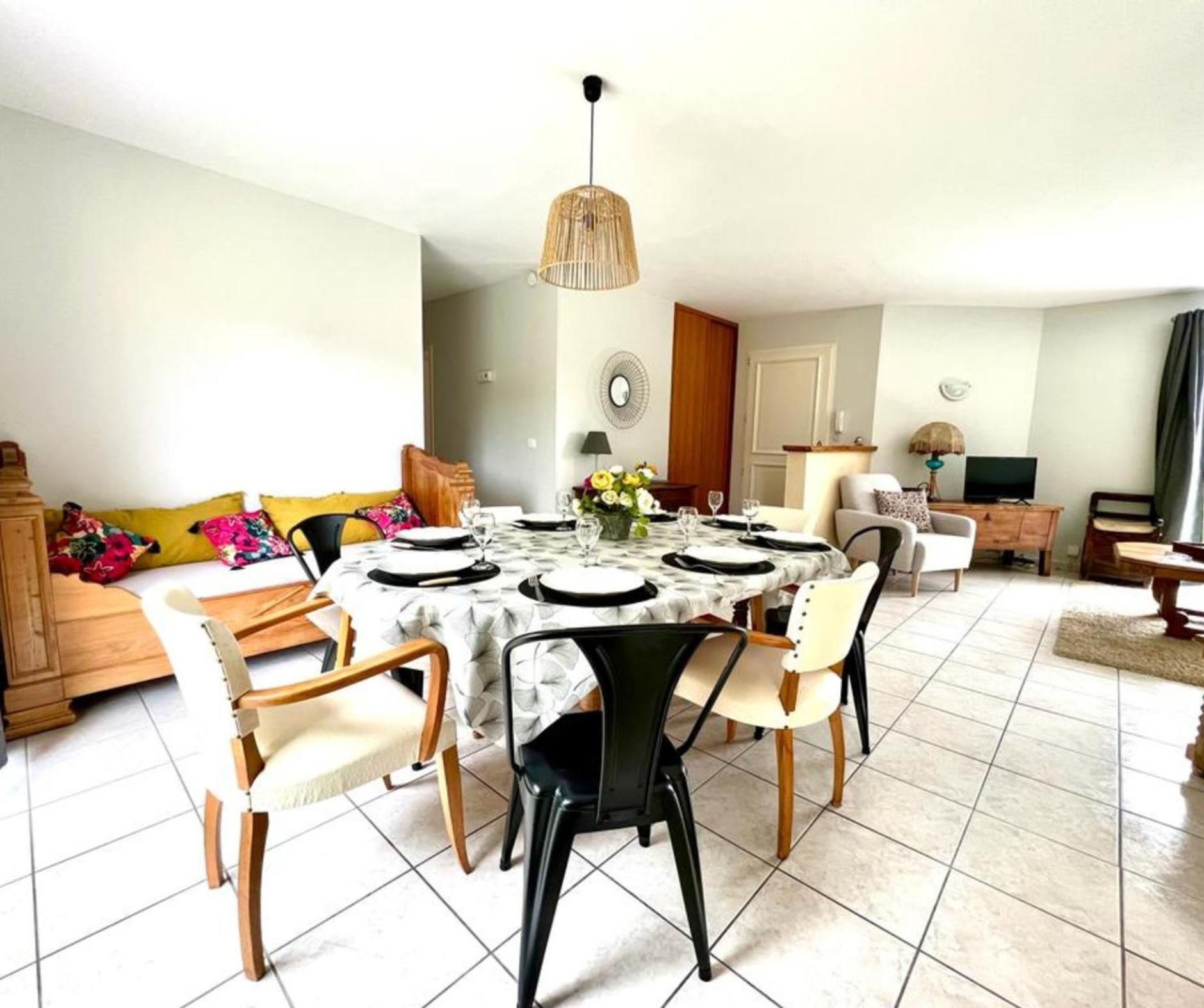 La Garde Familiale Et Spacieuse Couzeix ภายนอก รูปภาพ